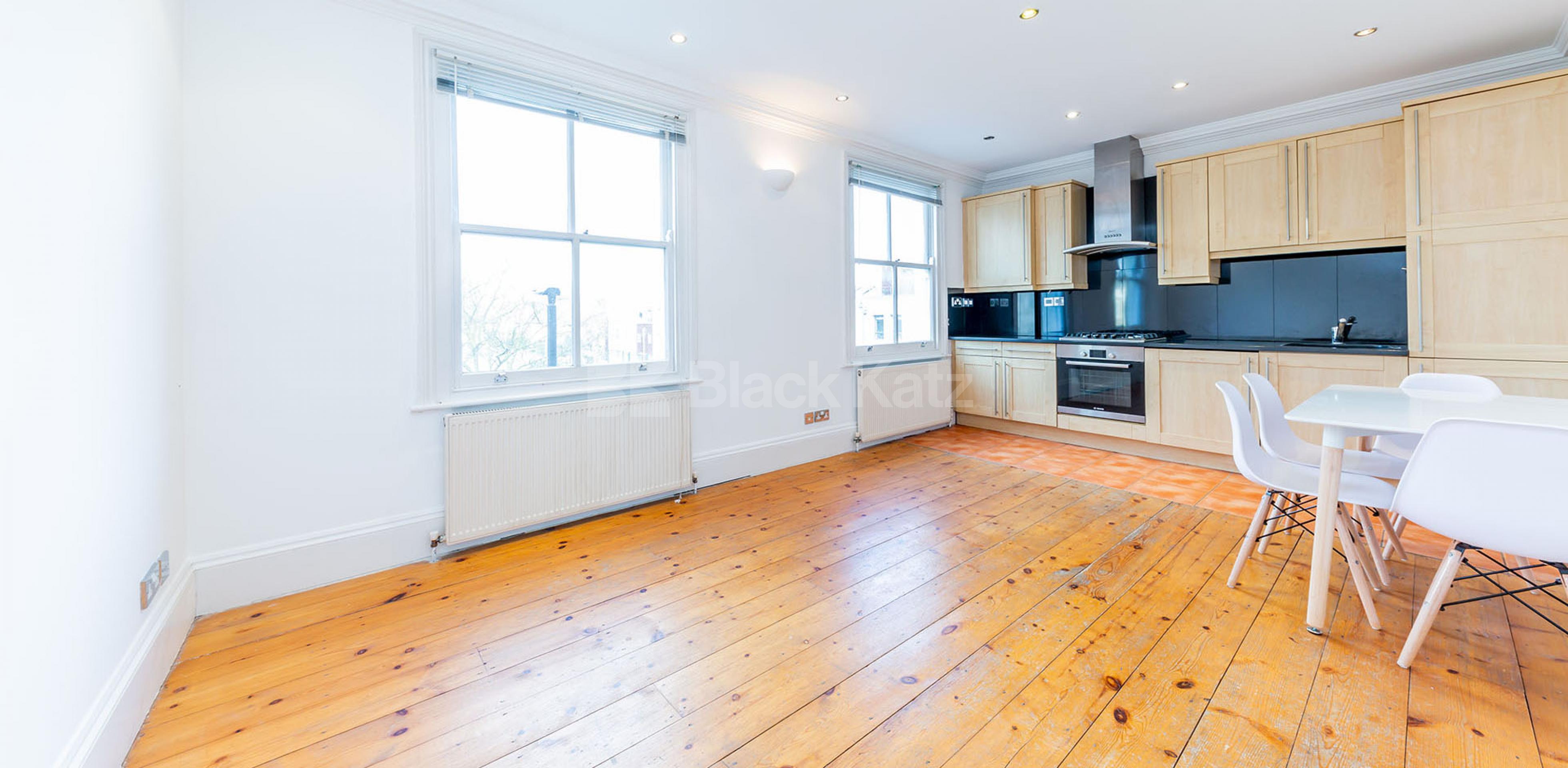 			MODERN ONE BED WITH ROOF TERRACE!, 1 Bedroom, 1 bath, 1 reception Flat			 Tollington Way, HOLLOWAY N7